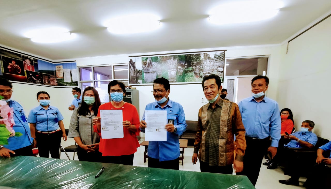 Penandatanganan Perjanjian Kerja Sama Fakultas Ilmu Budaya dengan RRI Manado