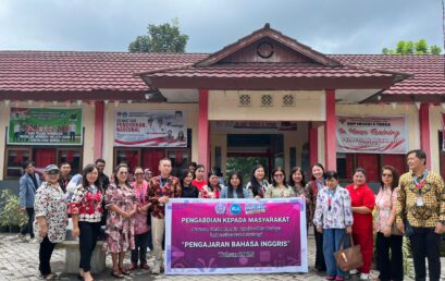 English Literature Department Lecturers from Unsrat Hold Community Service at SMP Negeri 5 Tenga English Literature Department Lecturers from Unsrat Hold Community Service at SMP Negeri 5 Tenga