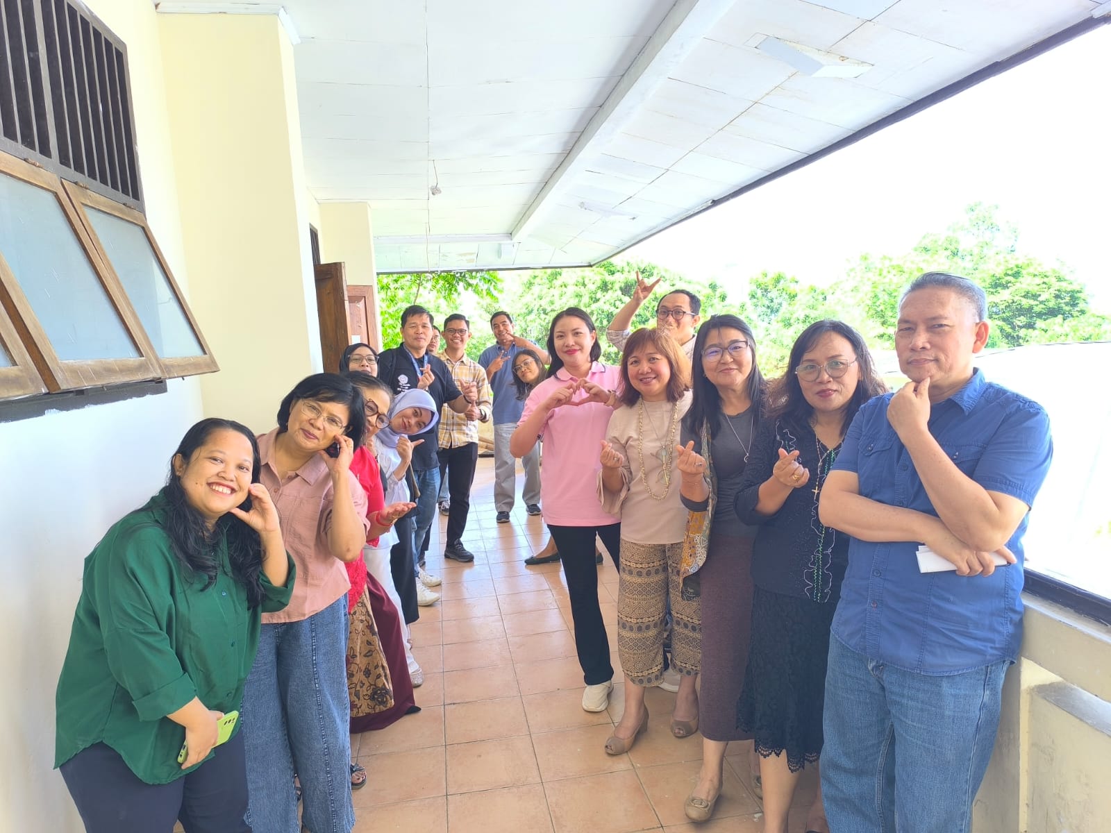 English Literature Department of Unsrat Holds Meeting to Discuss Early 2026 Academic Agenda English Literature Department of Unsrat Holds Meeting to Discuss Early 2026 Academic Agenda